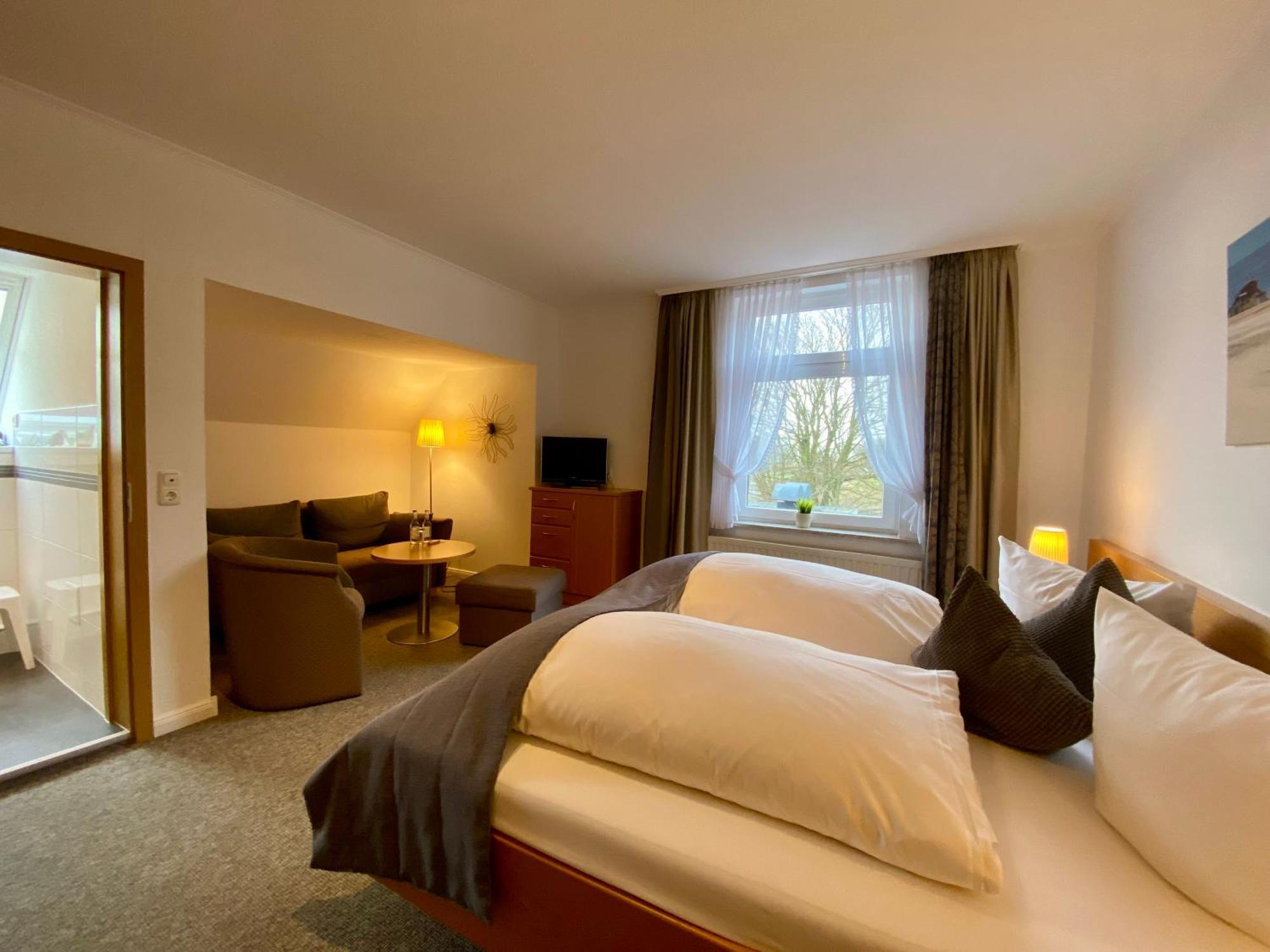 Kirchspielkrug Landhotel & Restaurant Westerhever Εξωτερικό φωτογραφία